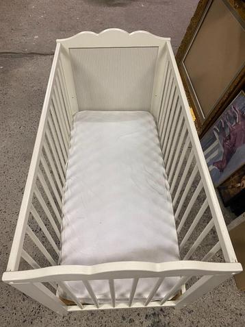 kinderbedje beschikbaar voor biedingen