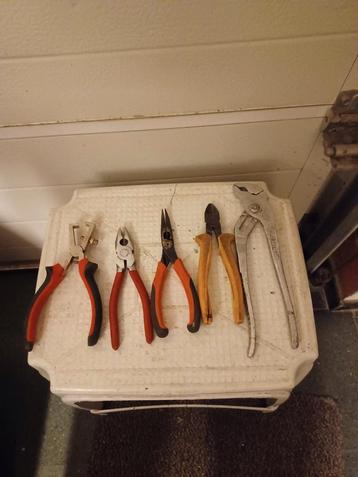 SET 5 verschillende tangen samen 10euro beschikbaar voor biedingen