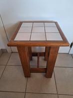 Stevig houten bijzettafeltje, Enlèvement