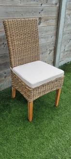 Rotanstoelen met kussen, Ophalen