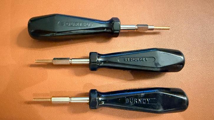 SOURIAU Burndy RX2025GE1 3 stuks, Hobby en Vrije tijd, Elektronica-componenten, Zo goed als nieuw, Ophalen of Verzenden