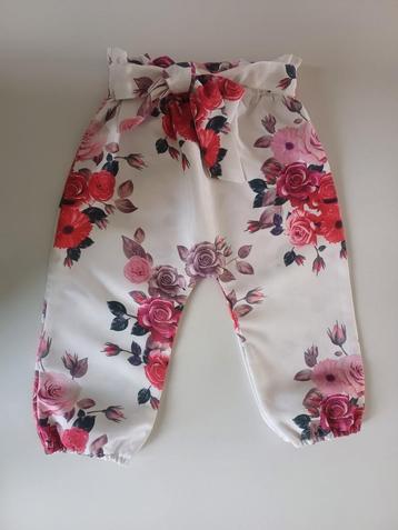 Broek 'rozen' maat 80 beschikbaar voor biedingen