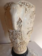 Gesculpteerde vaas, Antiek en Kunst, Curiosa en Brocante, Ophalen of Verzenden