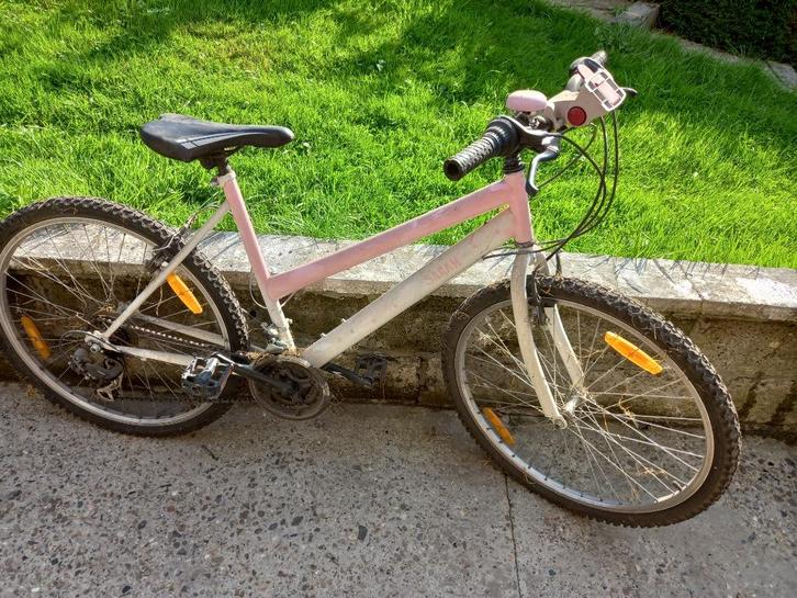 Vélo enfant fille , XS 140 / 156 cm, Fietsen en Brommers, Fietsen | Kinderfietsjes, Gebruikt, Ophalen
