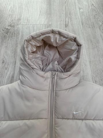 Veste doudoune courte Nike Femme beschikbaar voor biedingen