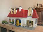 Playmobil villa/huis met auto en meubeltjes, Kinderen en Baby's, Ophalen of Verzenden, Gebruikt