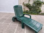 Stevig kunststof ligbed met wielen - acadia groen, opbergvak, Ophalen, Gebruikt, Kunststof, Verstelbaar