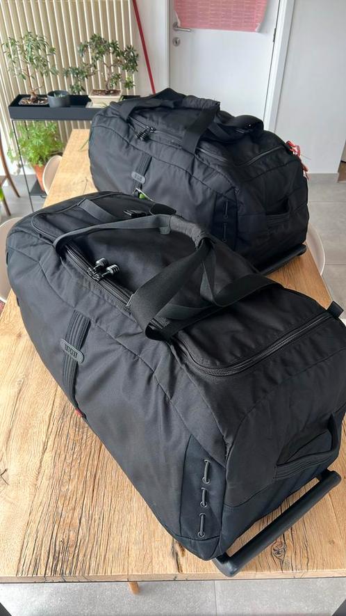 Twee XXL reistassen Hedgren trolley te koop, Handtassen en Accessoires, Tassen | Reistassen en Weekendtassen, Zo goed als nieuw