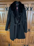 Desigual mantel, Ophalen, Zo goed als nieuw, Maat 42/44 (L), Zwart