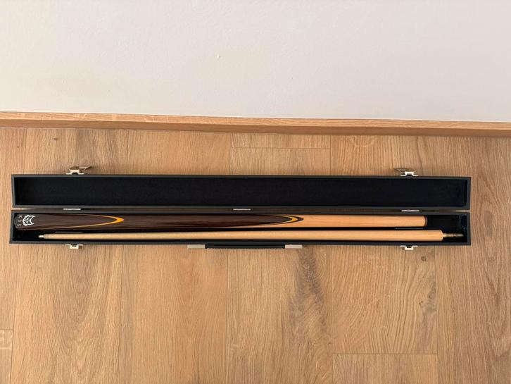 Snookerkeu “KSS” (2 delig) + opbergkist, Sport en Fitness, Biljarten en Poolen, Gebruikt, Snookertafel, Ophalen of Verzenden