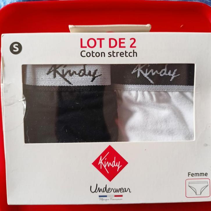 Lot de 2 culottes femme  neuf, Vêtements | Femmes, Culottes & Pantalons, Blanc, Enlèvement