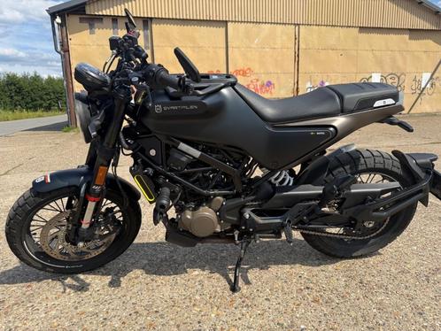 Husqvarna Svartpilen 125cc 2023, Motoren, Motoren | Husqvarna, Particulier, Naked bike, 11 kW of minder, 2 cilinders, Minimaal motorrijbewijs A1