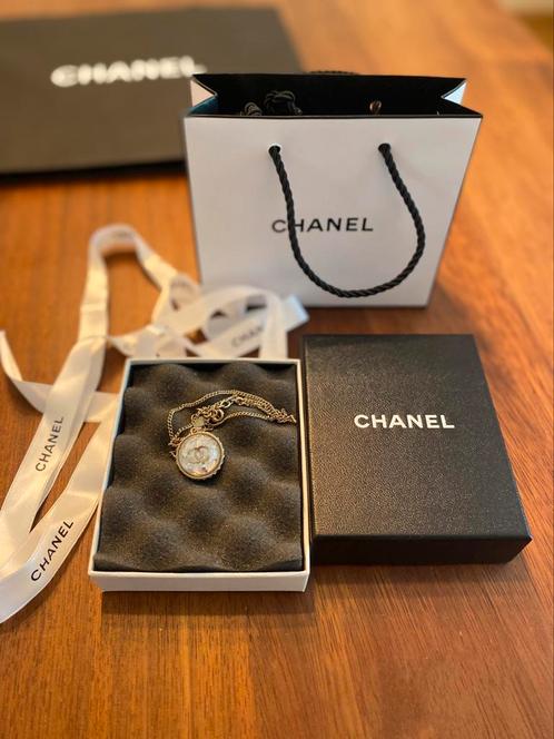 CHANEL balhanger, Handtassen en Accessoires, Horloges | Dames, Overige materialen, Ophalen