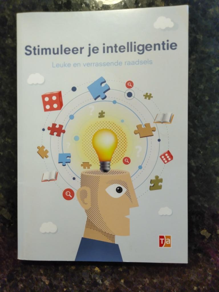 Boek: Stimuleer je intelligentie (Test Aankoop), Livres, Conseil, Aide & Formation, Comme neuf, Enlèvement ou Envoi