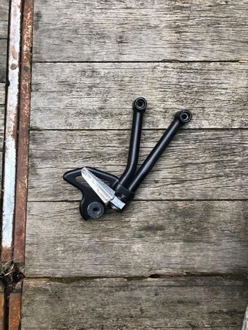 Suzuki SV650 voetsteun (3rd gen, 2017) beschikbaar voor biedingen