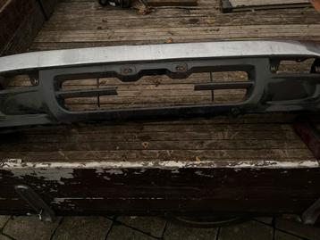 Toyota 4- runner . Voorbumper beschikbaar voor biedingen