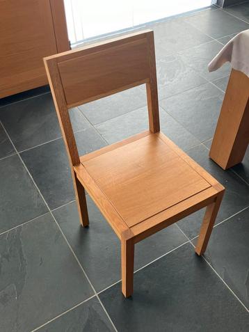 Eiken stoel YOLI’S (6stuks) beschikbaar voor biedingen