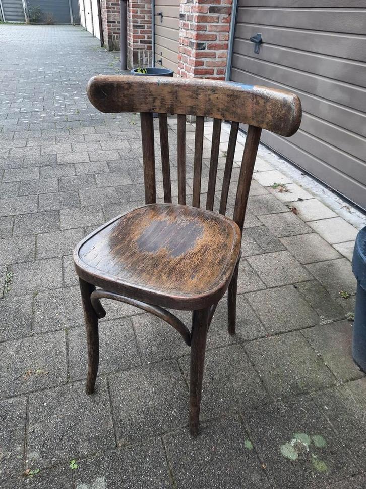 Oude café stoel - Thonet?, Antiek en Kunst, Antiek | Meubels | Stoelen en Sofa's, Ophalen
