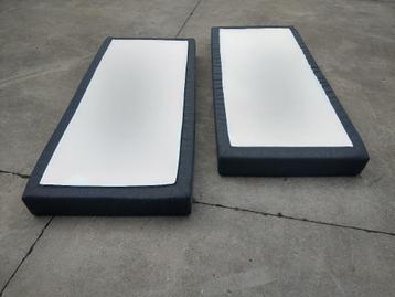   Te koop Matras 1 / 2 persoon Twee matrassen 90 x 200  beschikbaar voor biedingen