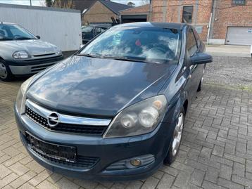 Opel astra / 2007 / 200 000km / Benzine / Euro 4 / Coupe