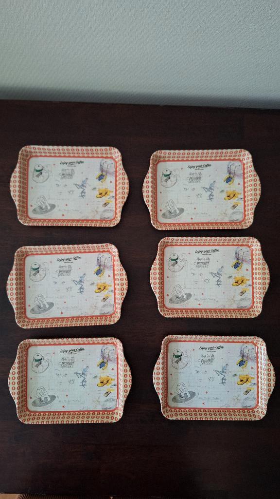 Panamarenko dienblad Hoorens tekeningen  klein blik, Maison & Meubles, Cuisine | Ustensiles de cuisine, Comme neuf, Enlèvement ou Envoi