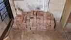 +/-150 bakstenen, Ophalen, Bakstenen