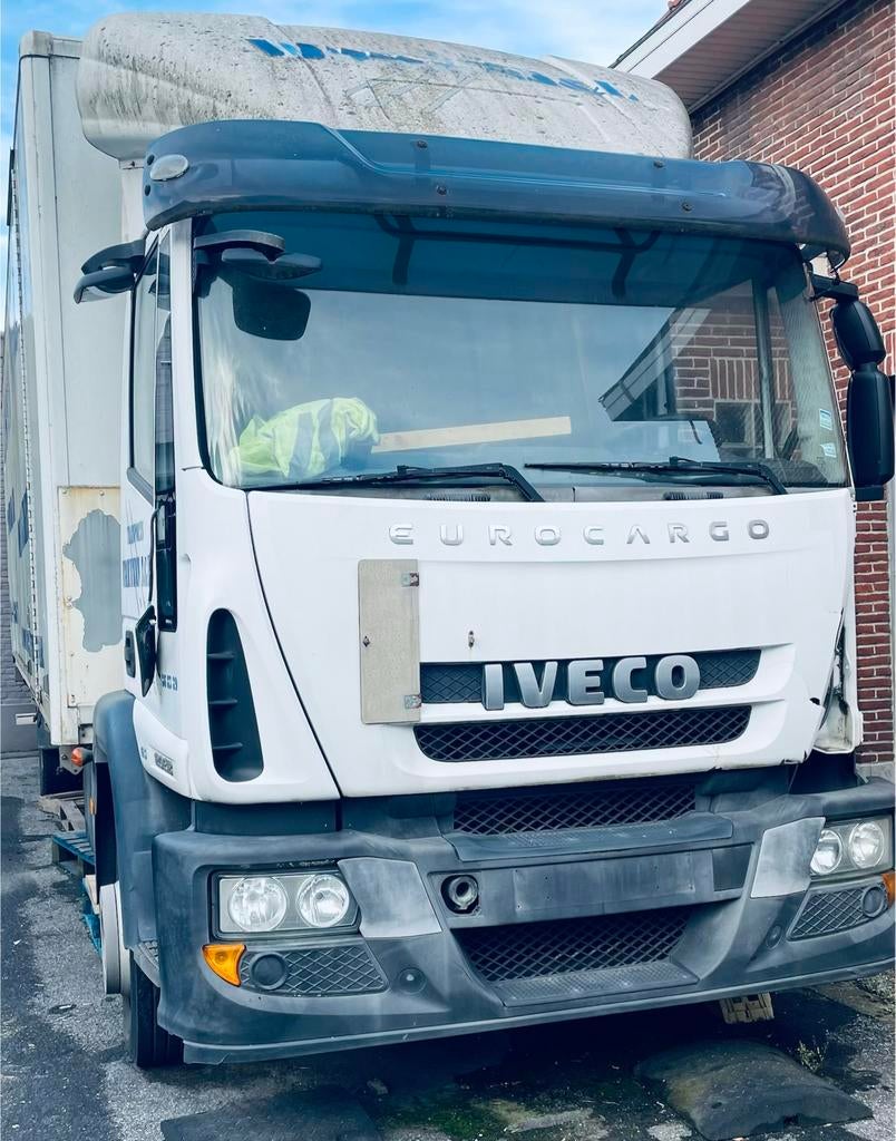 Vends toutes pieczs pour Iveco eurocargo 12E18 année 2011, Autos : Pièces & Accessoires, Pièces camion, Iveco, Enlèvement