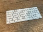 Apple iMac draadloos toetsenbord (AZERTY) in nieuwstaat, Computers en Software, Toetsenborden, Azerty, Ophalen of Verzenden, Zo goed als nieuw