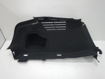 Audi A4 8W Sedan Bagageruimte Bekleding Links 8W5863879B beschikbaar voor biedingen