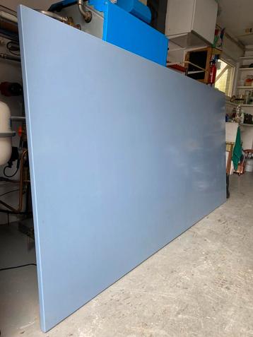 MDF 25 mm dik, 244x122cm, gebruikt als grote tafel beschikbaar voor biedingen