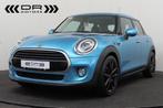 MINI Cooper 1.5i COOPER - NAVI - LED - LEDER - PANODAK - CO, Auto's, Mini, Parkeersensor, Bedrijf, 5 deurs, Cooper