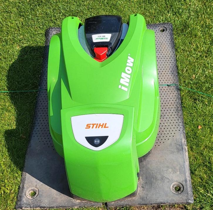 Viking M422 robotmaaier izgst, Tuin en Terras, Robotmaaiers, Gebruikt, 20 tot 25 cm, Ophalen