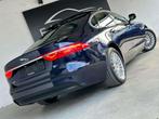 Jaguar XF 2.0 D E-Performance * T.PANO + XENON + CAMERA *, Autos, Jaguar, 5 places, Cuir, Berline, 4 portes
