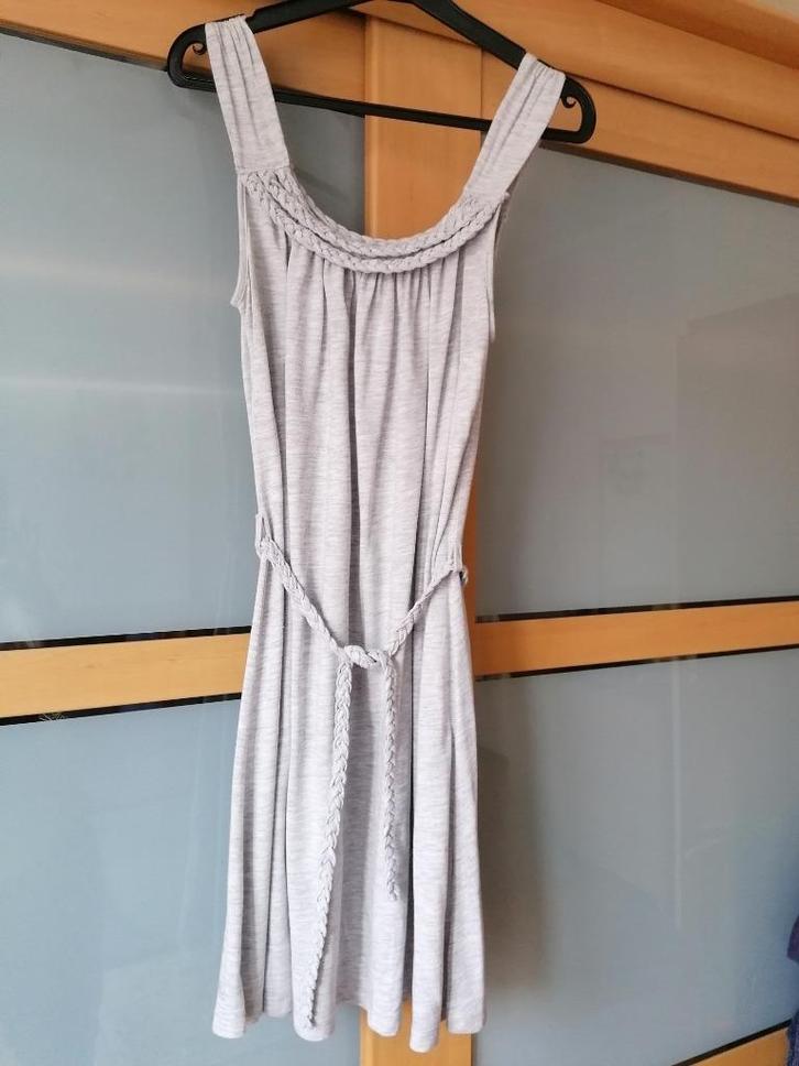 grijs zomerkleedje Object Large, Kleding | Dames, Jurken, Zo goed als nieuw, Maat 42/44 (L), Grijs, Boven de knie, Ophalen of Verzenden