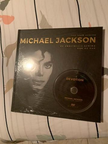 Boek met DVD Michael Jackson beschikbaar voor biedingen