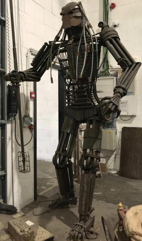 UNIEK KUNSTWERK – Gigantisch Industriële Sculptuur / Robotbe, Antiek en Kunst, Kunst | Beelden en Houtsnijwerken, Ophalen of Verzenden