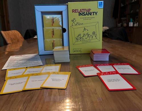 Relative Insanity, Hobby en Vrije tijd, Gezelschapsspellen | Bordspellen, Zo goed als nieuw, Vijf spelers of meer, Ophalen