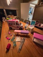 Barbie ziekenwagen, Ophalen, Barbie