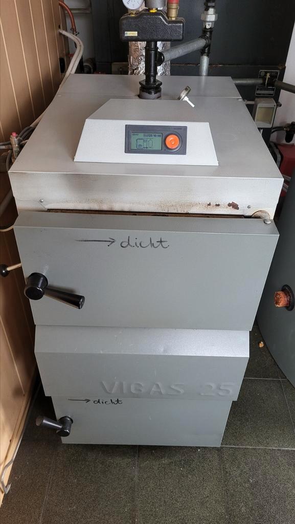 Complete verwarmingsinstallatie mazout + houtvergasser, Doe-het-zelf en Bouw, Chauffageketels en Boilers, Gebruikt, Ophalen