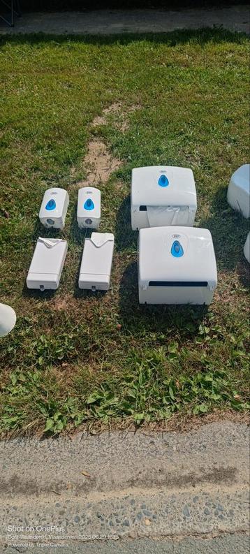 Toilet benodigdheden  beschikbaar voor biedingen