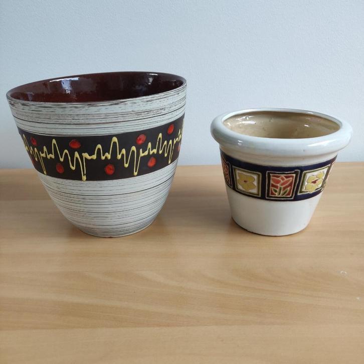 BLOEMPOTTEN, Tuin en Terras, Bloempotten, Zo goed als nieuw, Aardewerk, Binnen, Rond, Ophalen