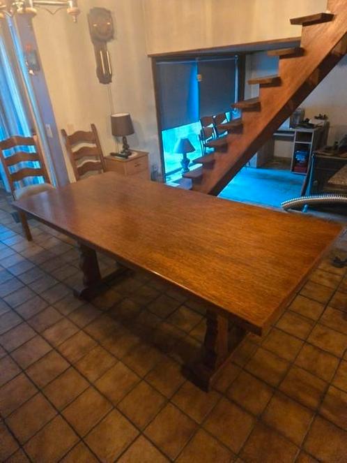 Massieve houten eetkamertafel – robuust & karaktervol, Antiek en Kunst, Antiek | Meubels | Tafels, Ophalen