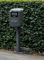 Alfen Eve Double Pro-Line + statief, Ophalen, Gebruikt, Laadpaal