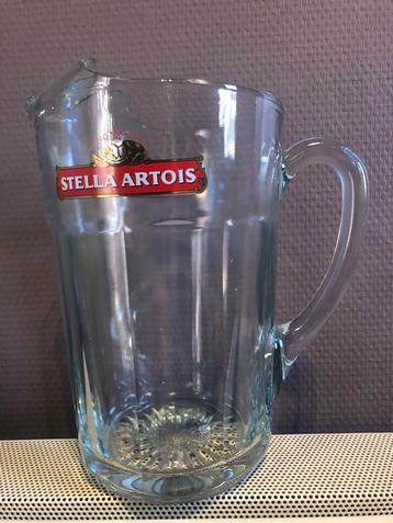 Grote pitcher Stella Artois uit Engeland