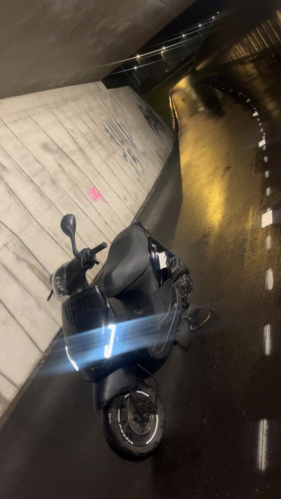 Piaggio zip 50cc, Fietsen en Brommers, Scooters | Piaggio, Nieuw, Zip, Klasse A (25 km/u), Benzine, Ophalen