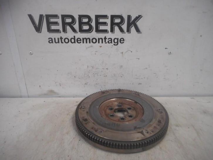 VOLANT MOTEUR Volkswagen Polo IV (9N1 / 2/3) (03d-105-271), Autos : Pièces & Accessoires, Moteurs & Accessoires, Volkswagen, Utilisé