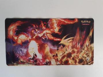 Charizard upc playmat beschikbaar voor biedingen