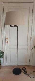 Landelijke vloerlamp + kap, Huis en Inrichting, Lampen | Vloerlampen, Ophalen, Zo goed als nieuw