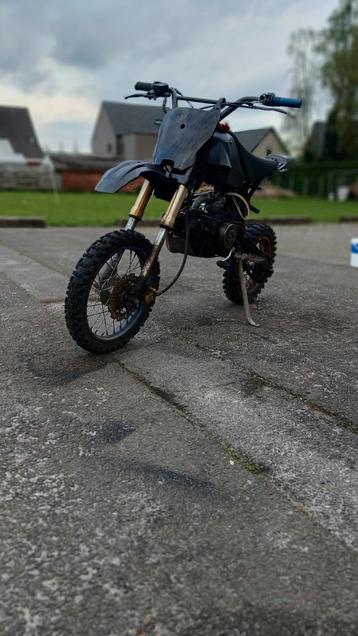 125cc pitbike beschikbaar voor biedingen