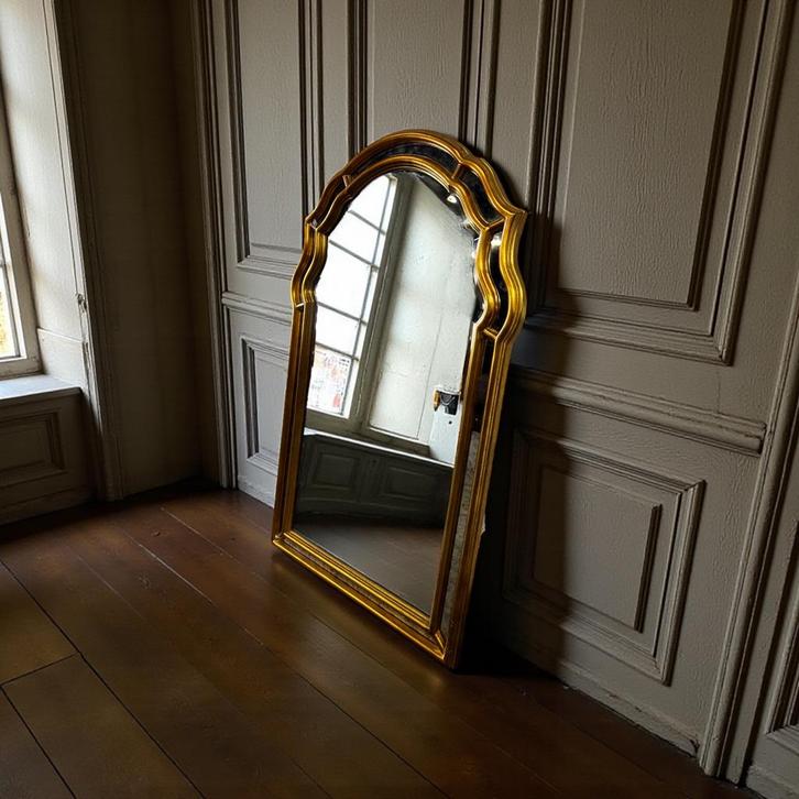 Vintage curved wandspiegel / spiegel Deknudt, Antiek en Kunst, Antiek | Spiegels, Ophalen of Verzenden